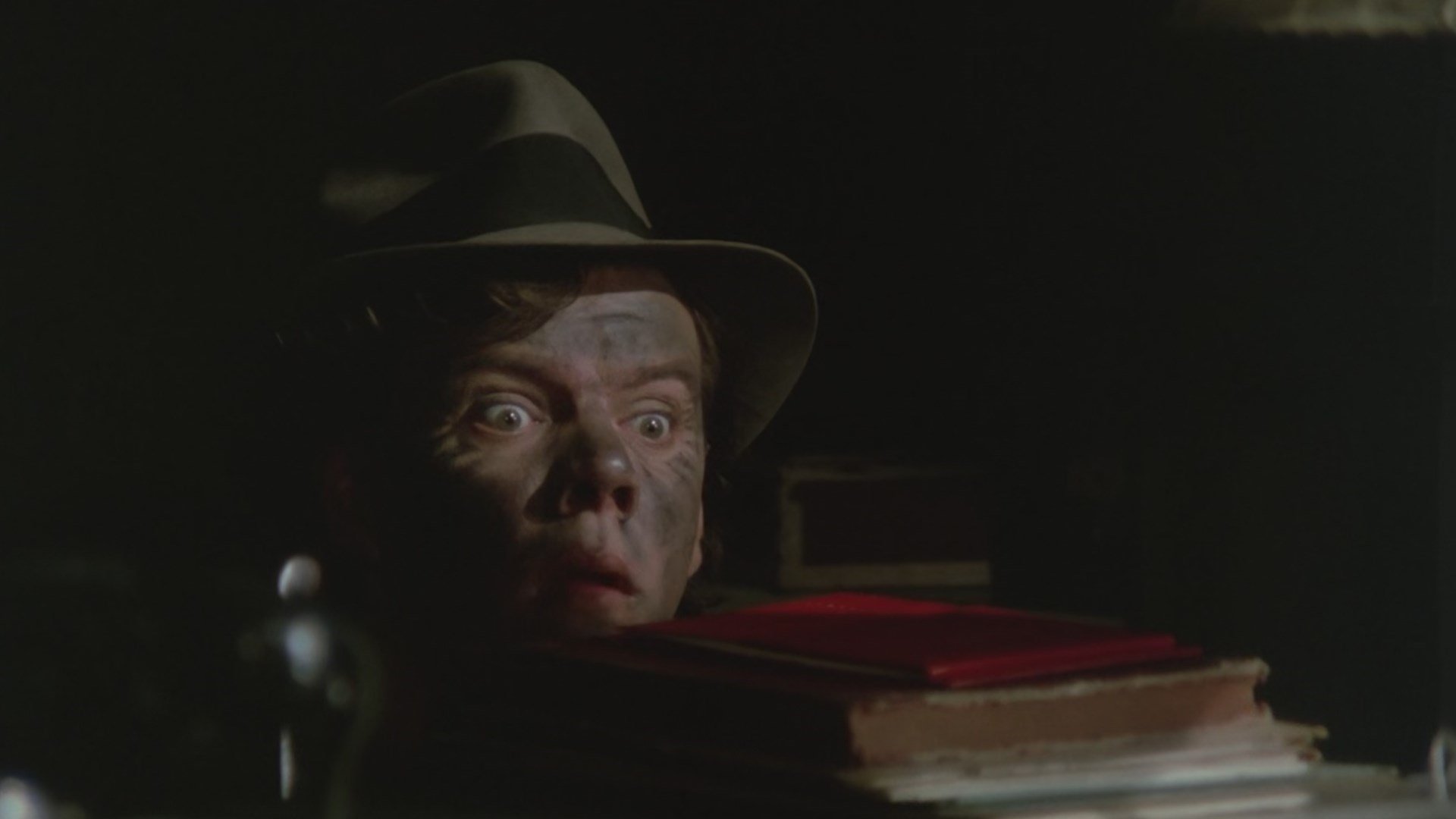 The Olsen Gang in a Fix Background