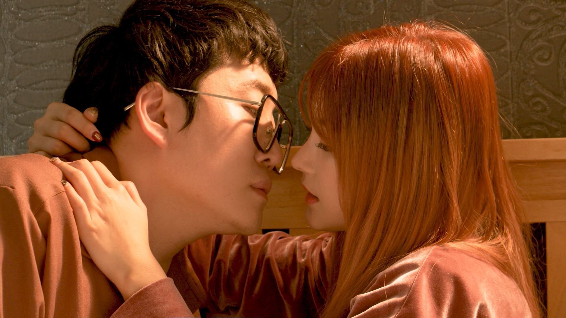 Idol Seungha's R-Rated Film Shooting Background