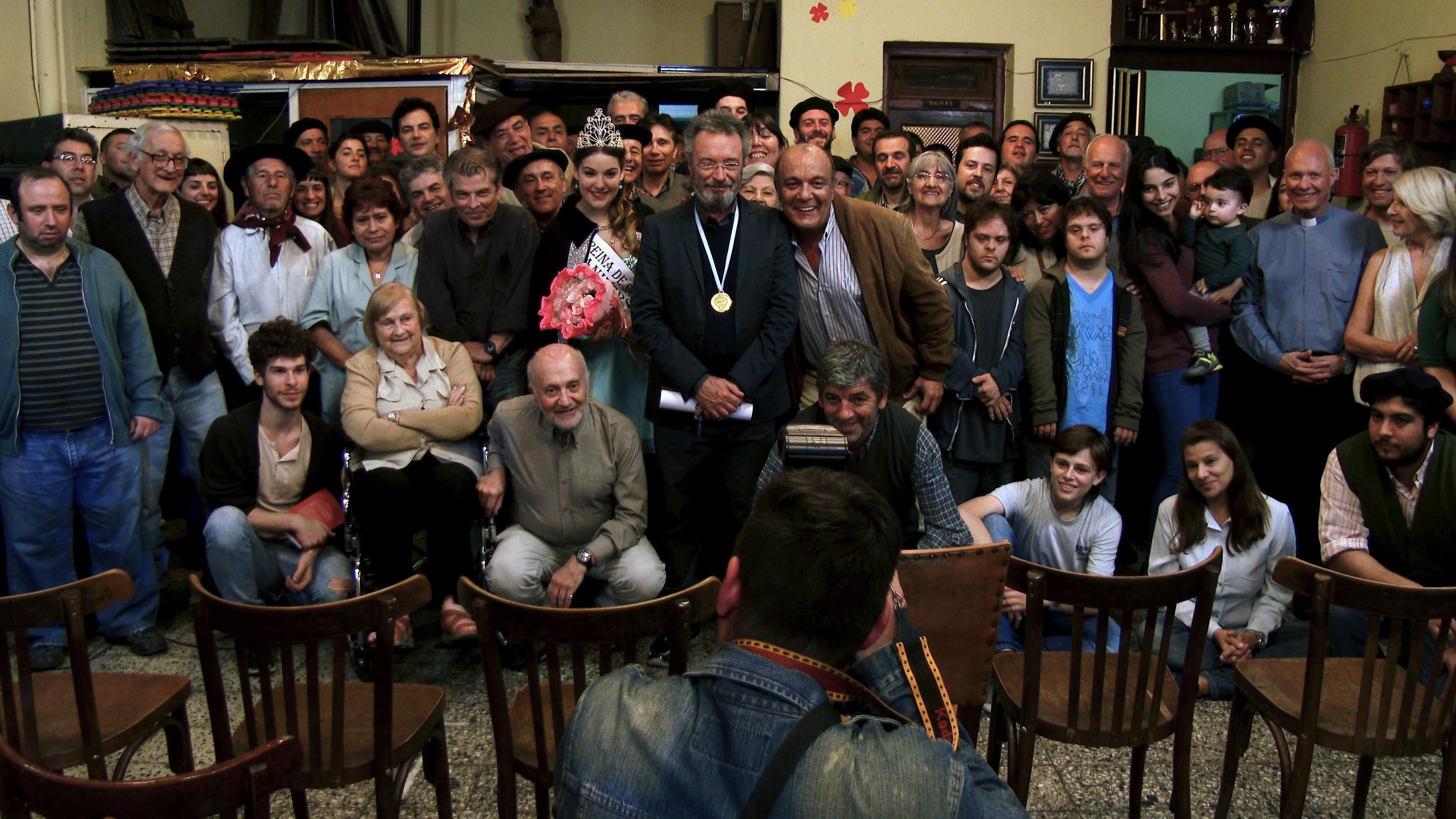 El ciudadano ilustre Background