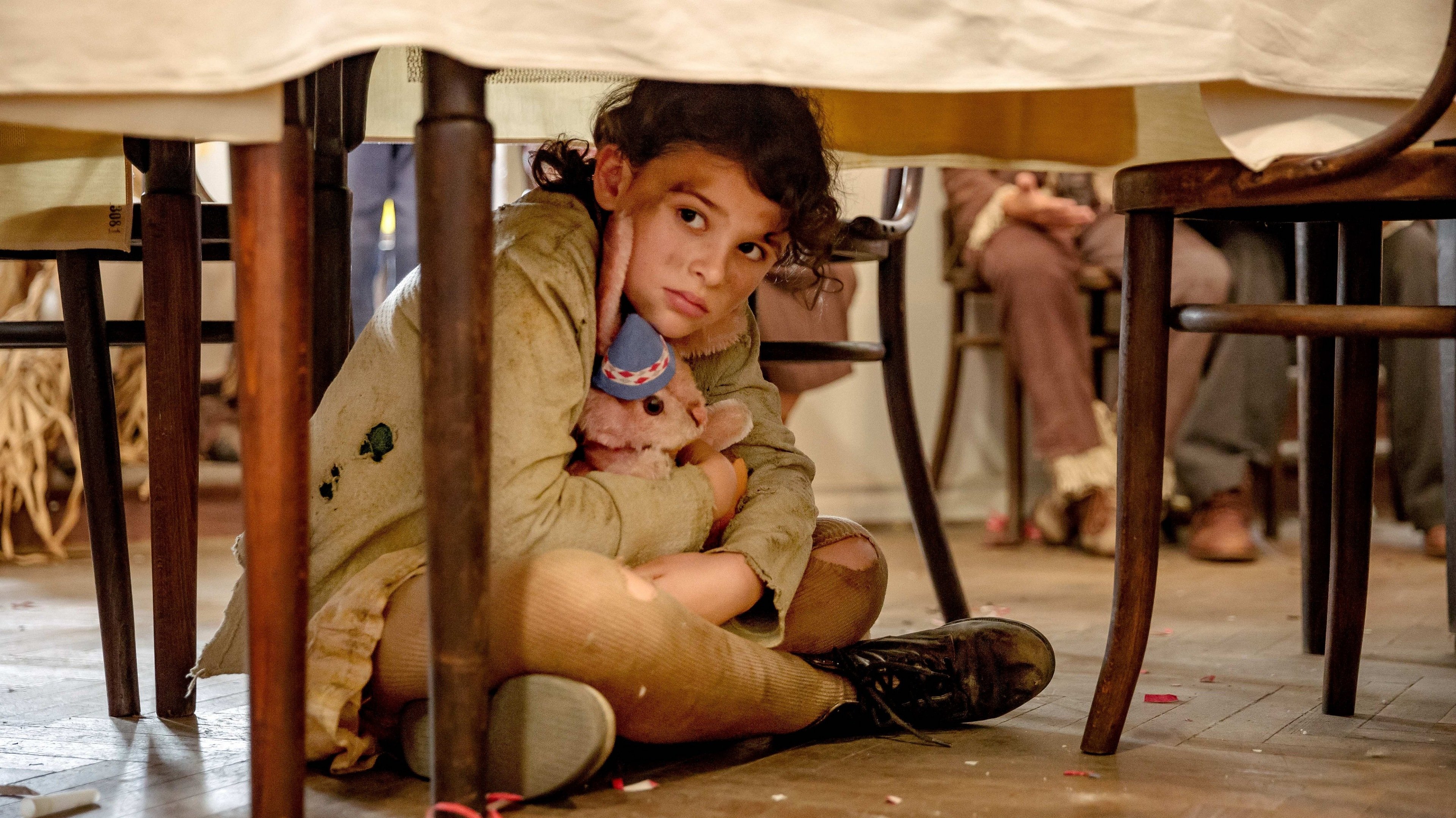 When Hitler Stole Pink Rabbit Background