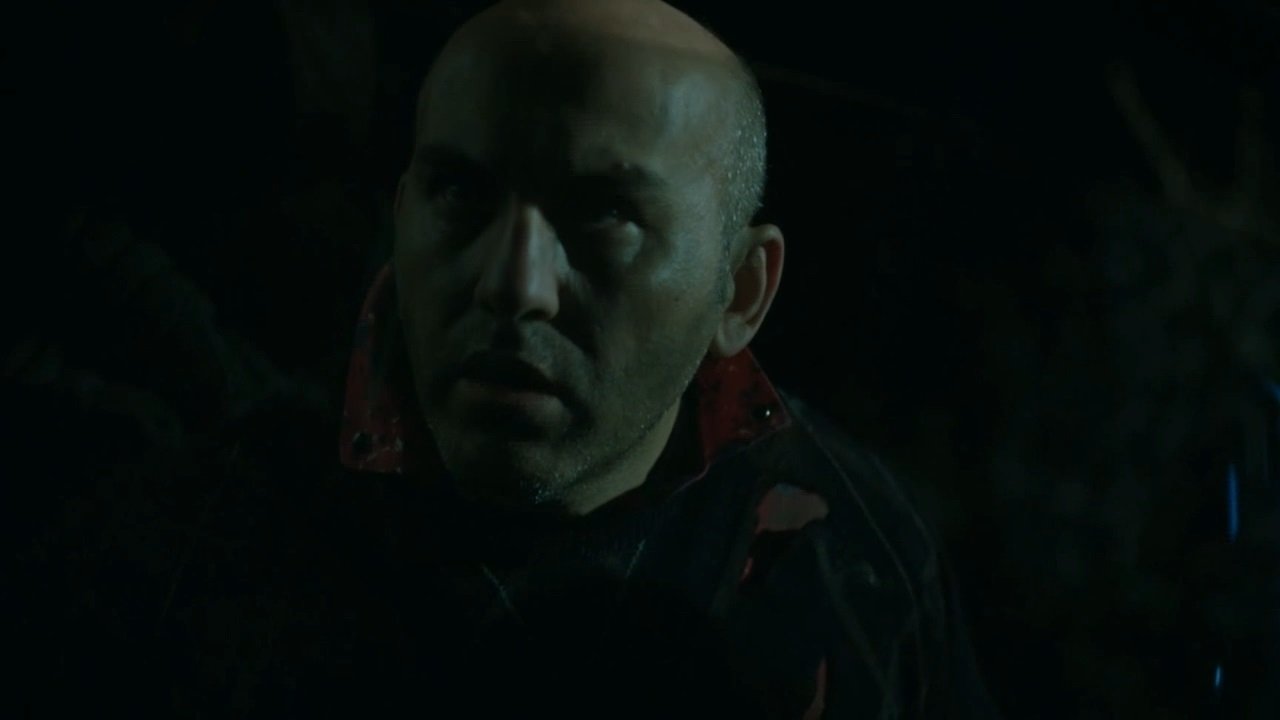 Sinsiran: Yasak Aşk Background