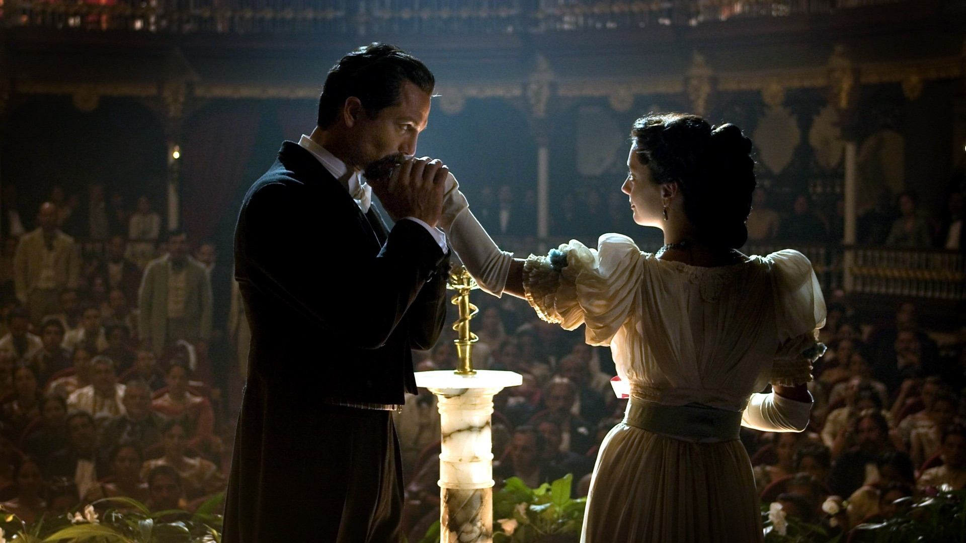 Love in the Time of Cholera Background