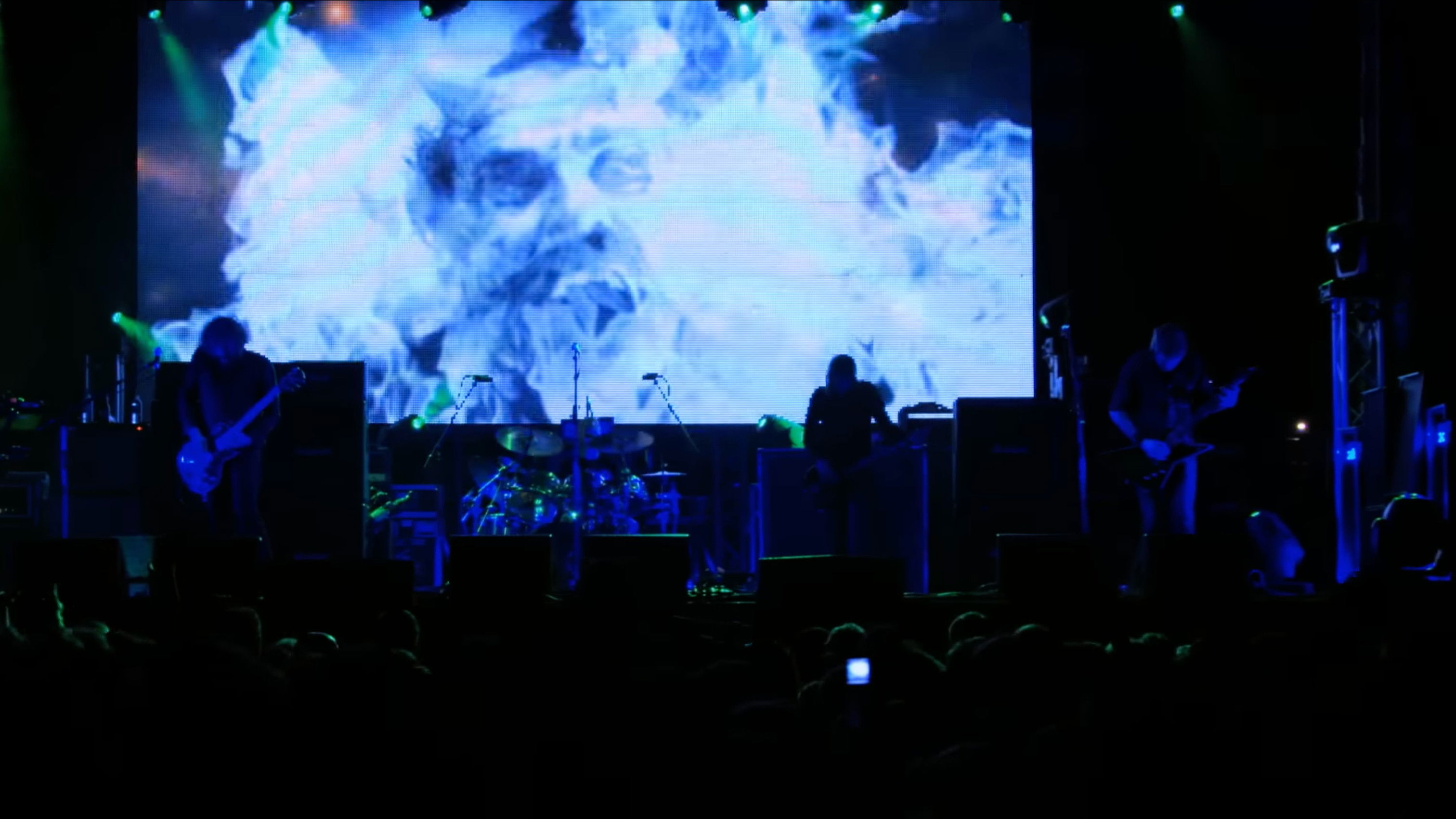 Mastodon: Live at the Aragon Background