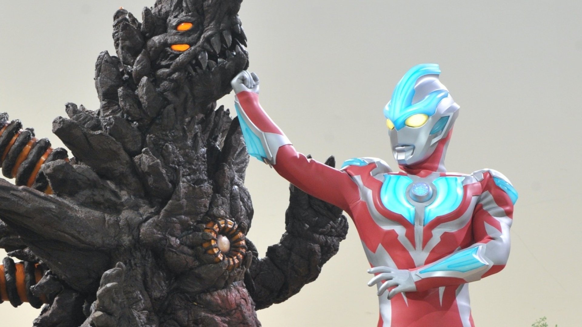 Ultraman Ginga Background