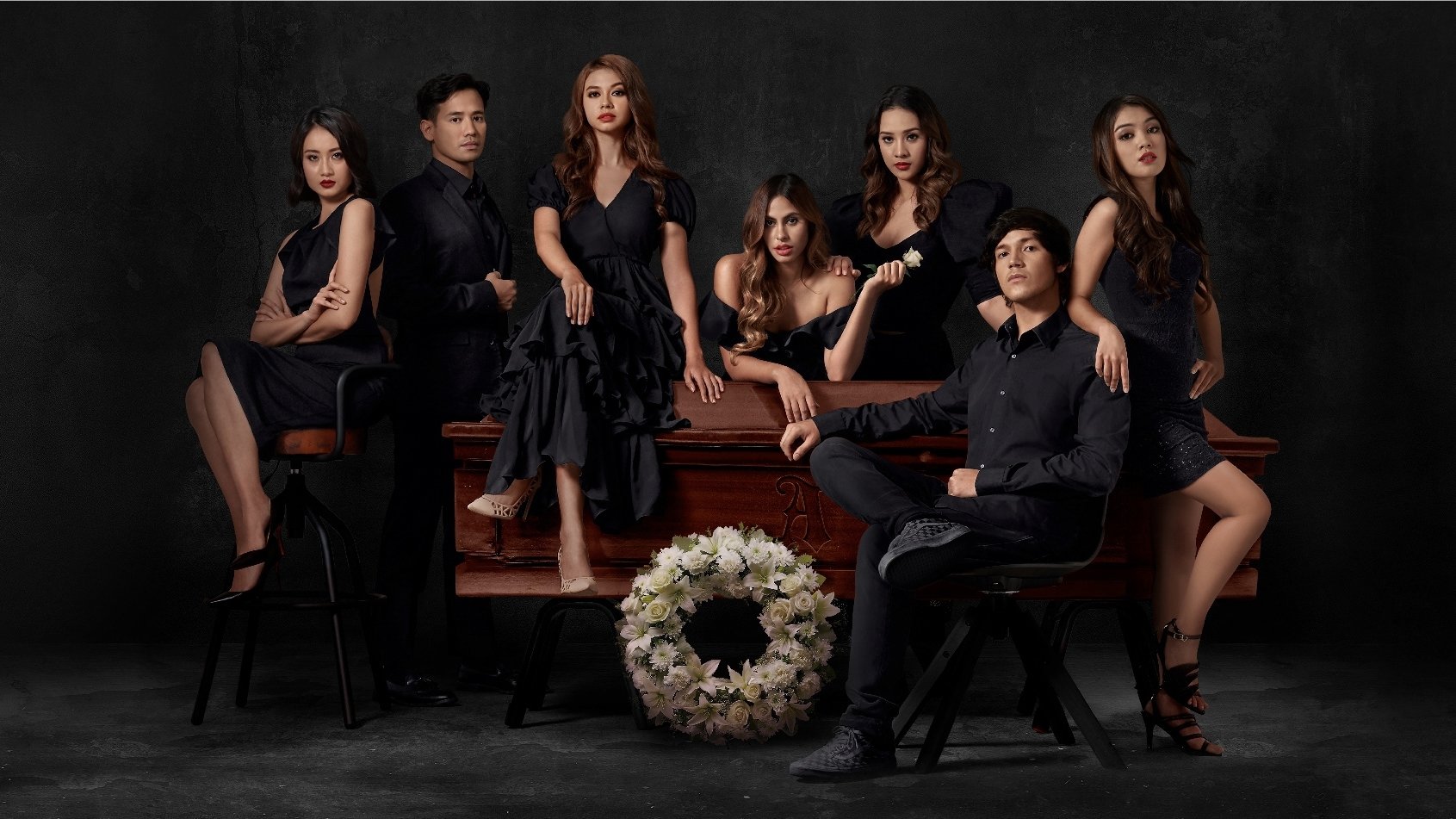 Pretty Little Liars Background