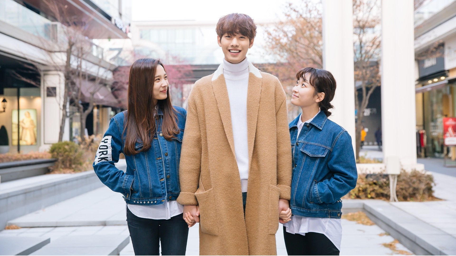 Queen of the Ring Background