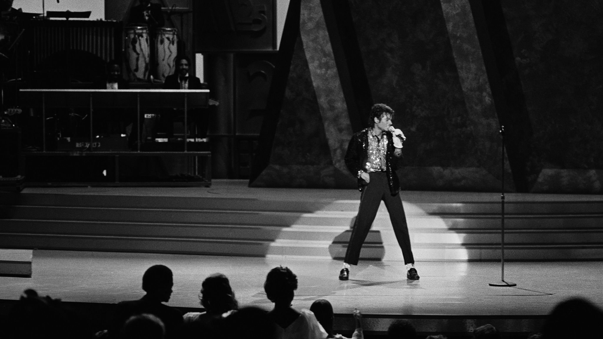 Motown 25: Yesterday, Today, Forever Background